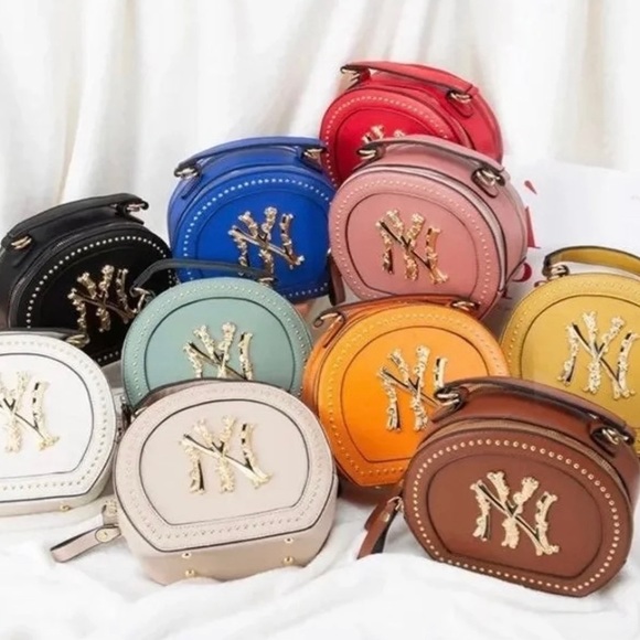 Purses - Picture 3 of 3